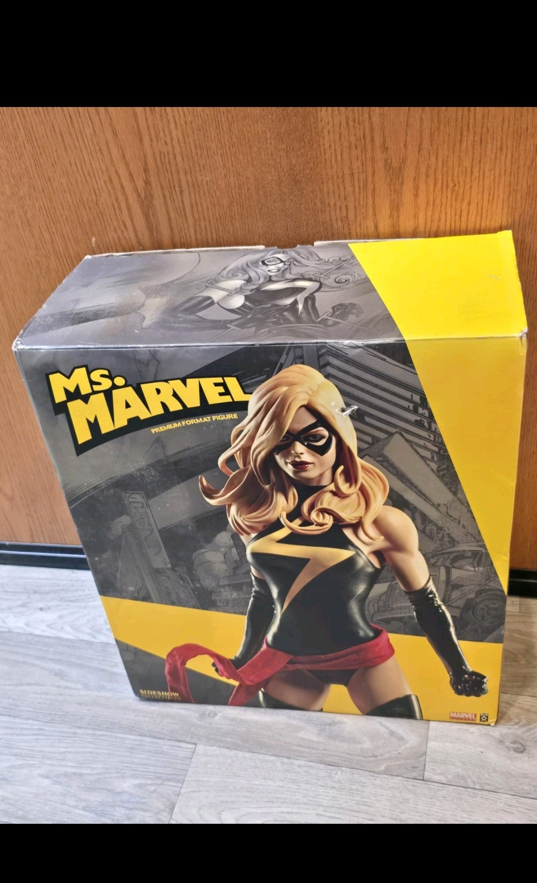 Sideshow Ms Marvel Premium Format Figure Statue Marvel Comics 1/4 Scale w/ Box