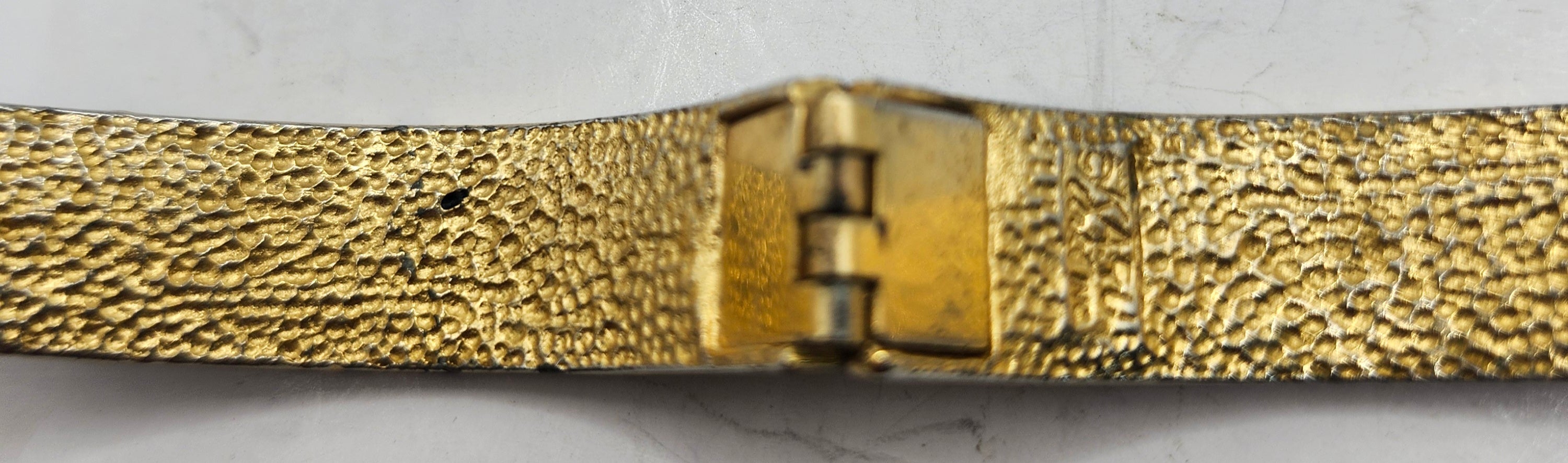 Vintage Hinged Cloisonne Enamel Bangle Bracelet Black Gold Paisley Design