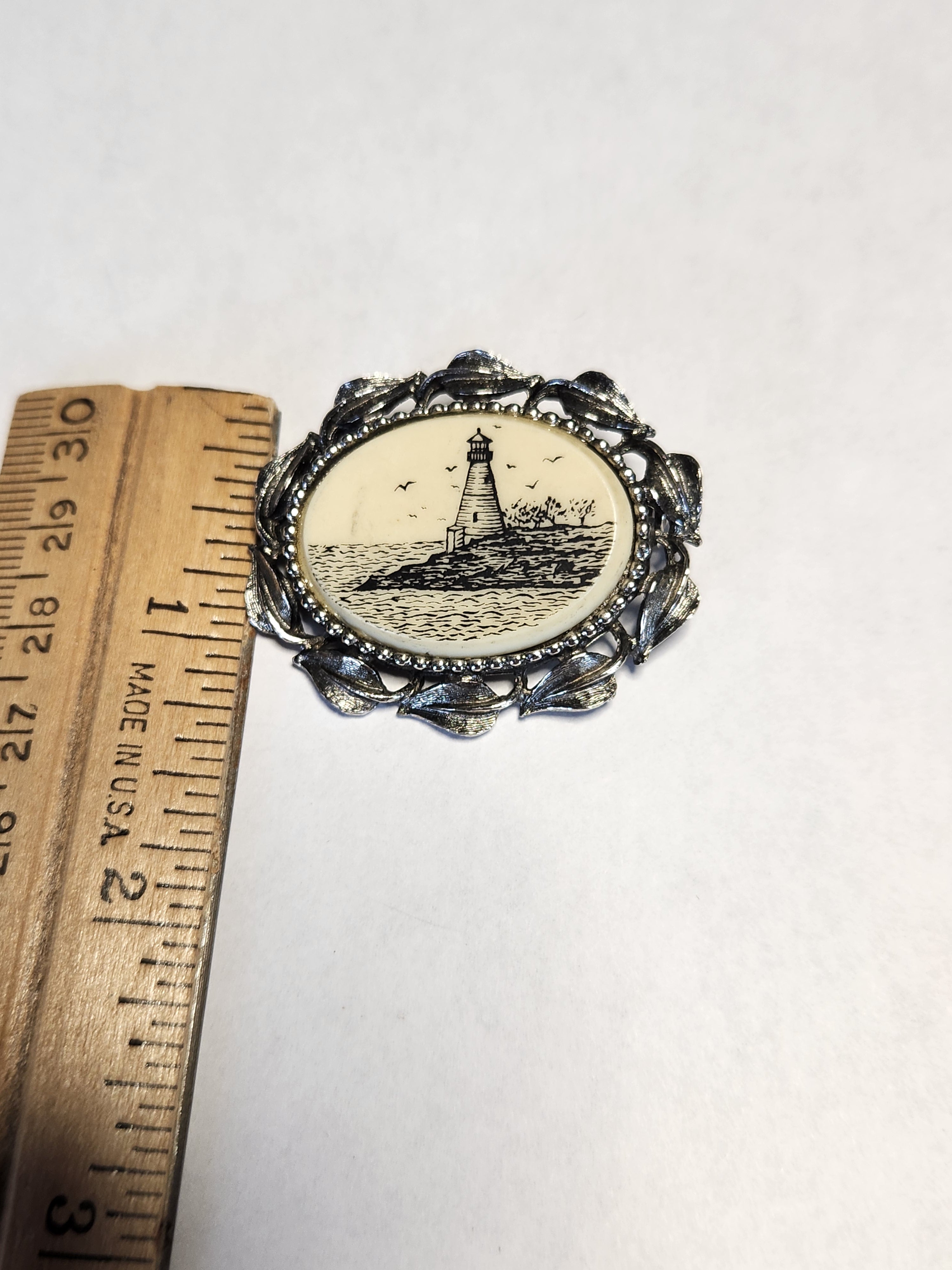 Vintage Lighthouse Scenic Cameo Brooch Silver Tone Leaf Frame Pin