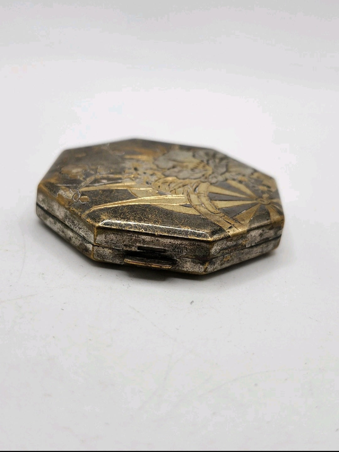 Vintage Art Deco Floral Powder Compact Mirror Octagon Gold Silver Tone Case