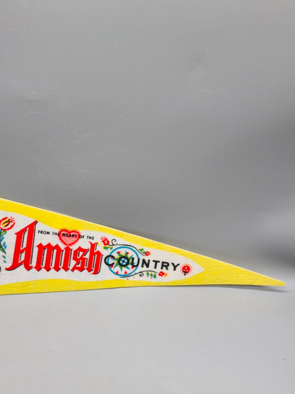 Vintage 1979 Amish Country Felt Pennant 14" Souvenir Pennsylvania Dutch