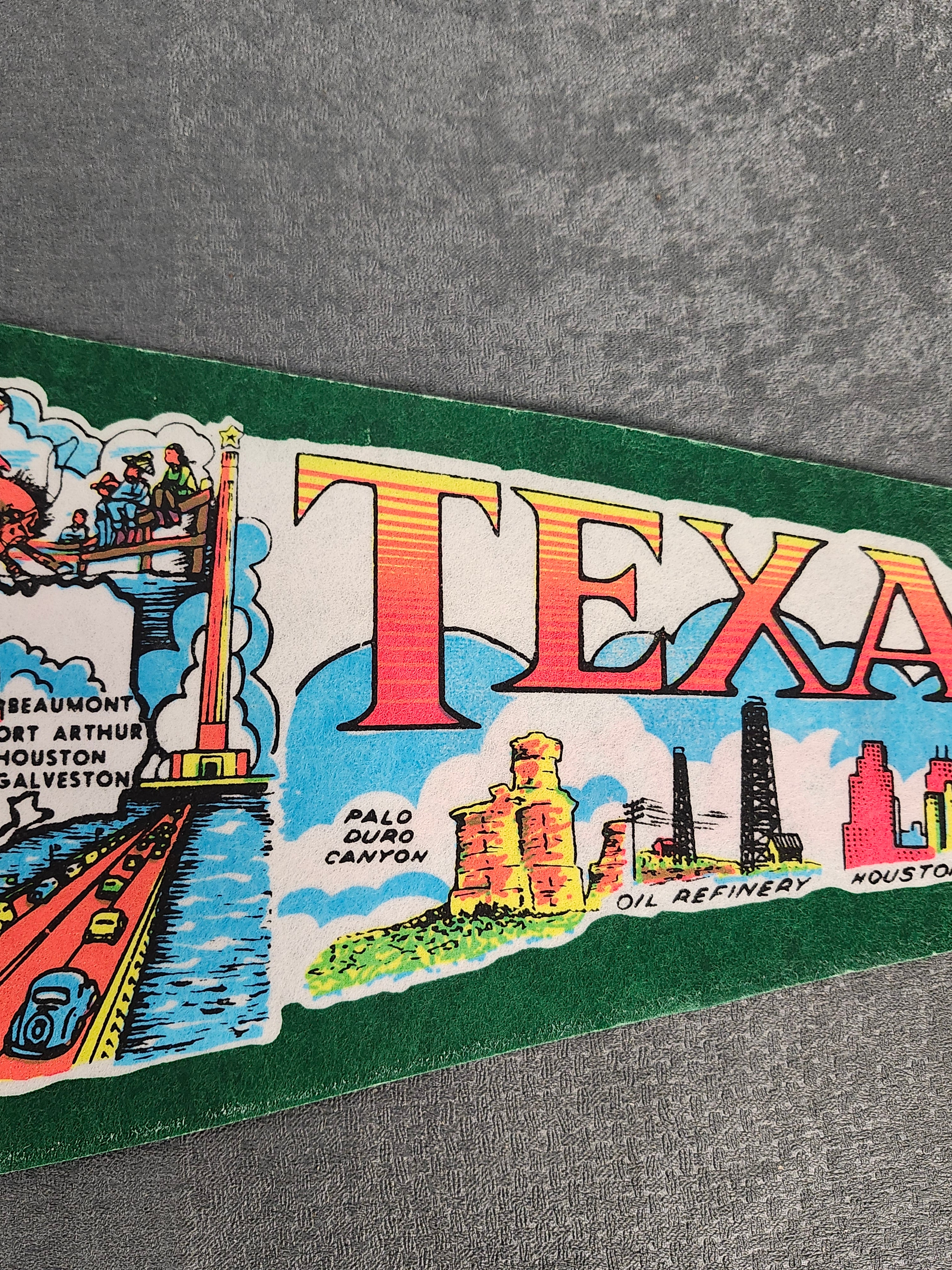Vintage Texas Souvenir Felt Pennant 31" State Map Alamo Six Flags Cowboy