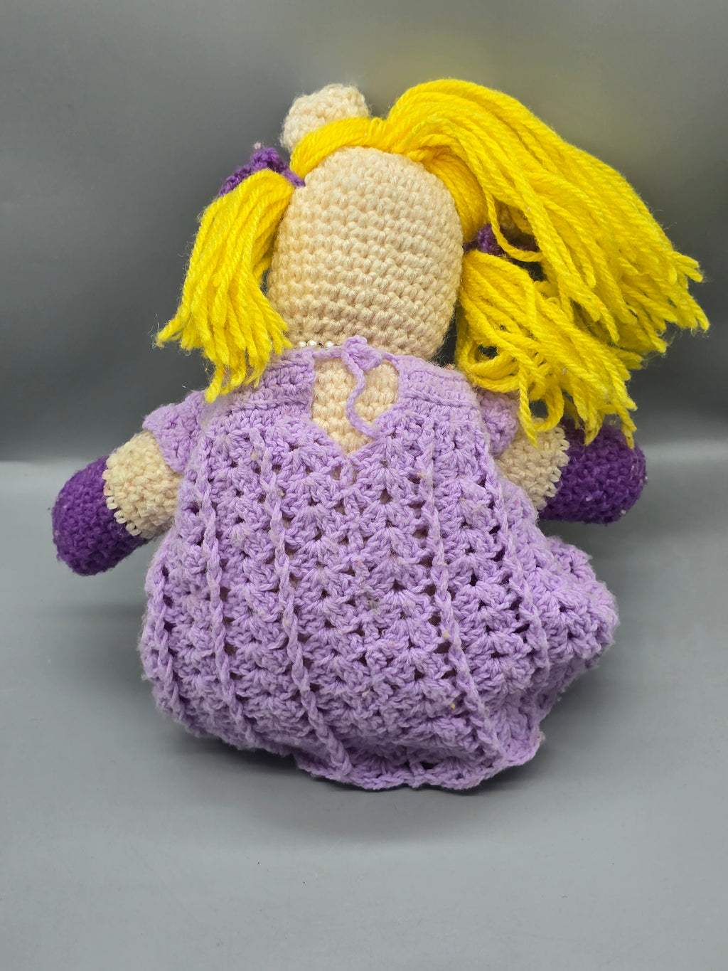 Vintage Handmade Crochet Ms Piggy Doll in Purple Dress – Blonde Yarn Hair – 17" Plush Collectible