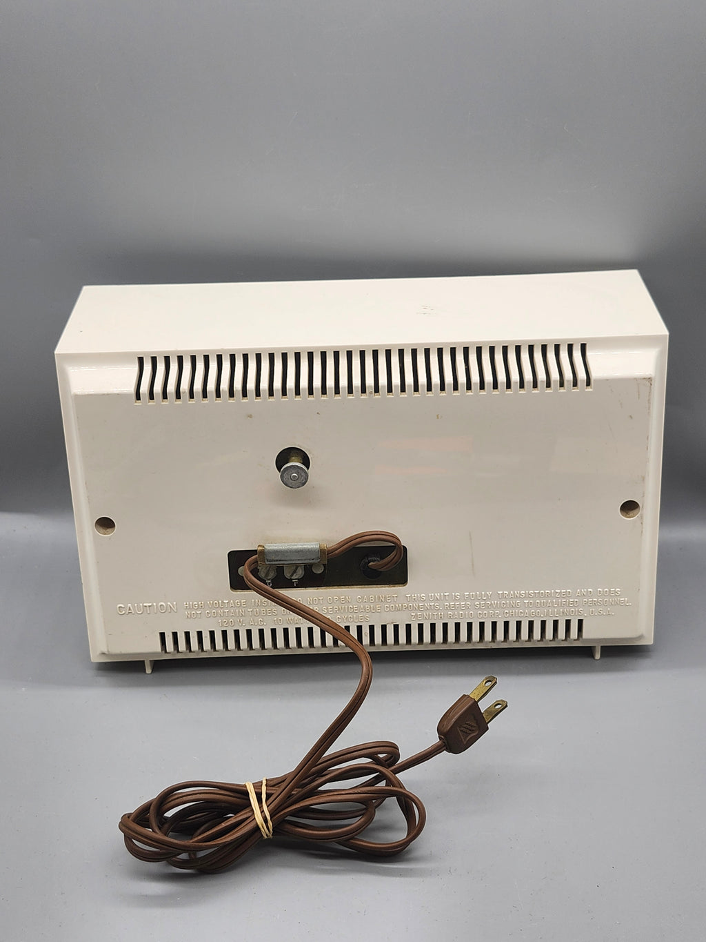 Vintage Zenith AM/FM Clock Radio Alarm Solid State Works Mid Century White