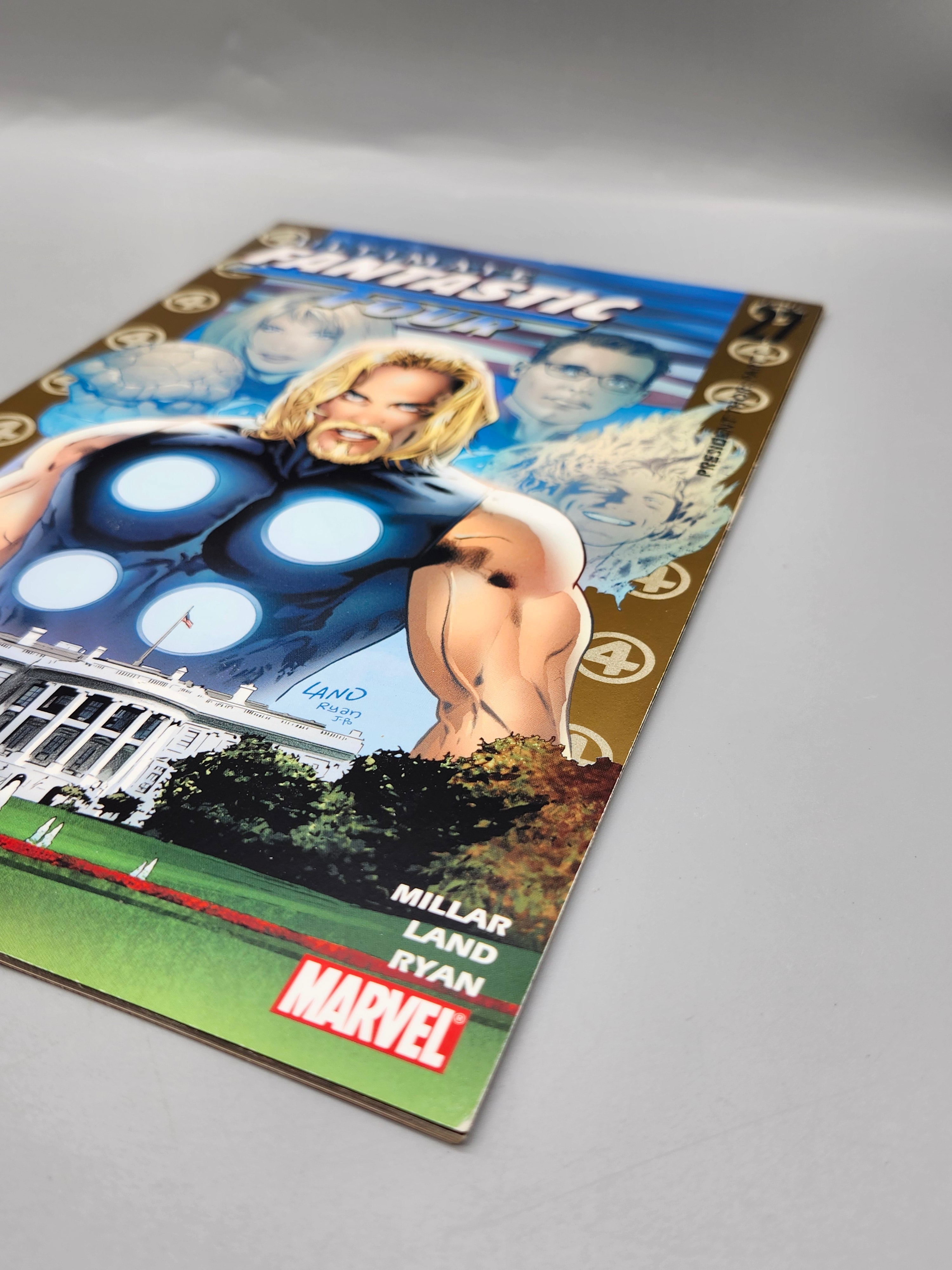 Ultimate Fantastic Four #28 Marvel Comics 2006 President Thor Part 2
