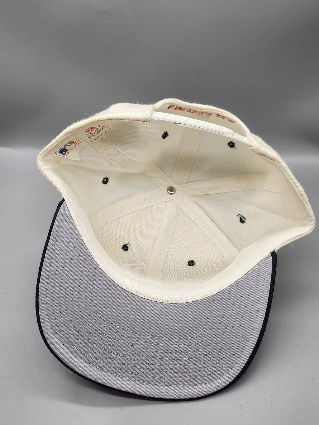 Vintage New Era Cleveland Indians Bob Feller Signed Snapback Hat NWT