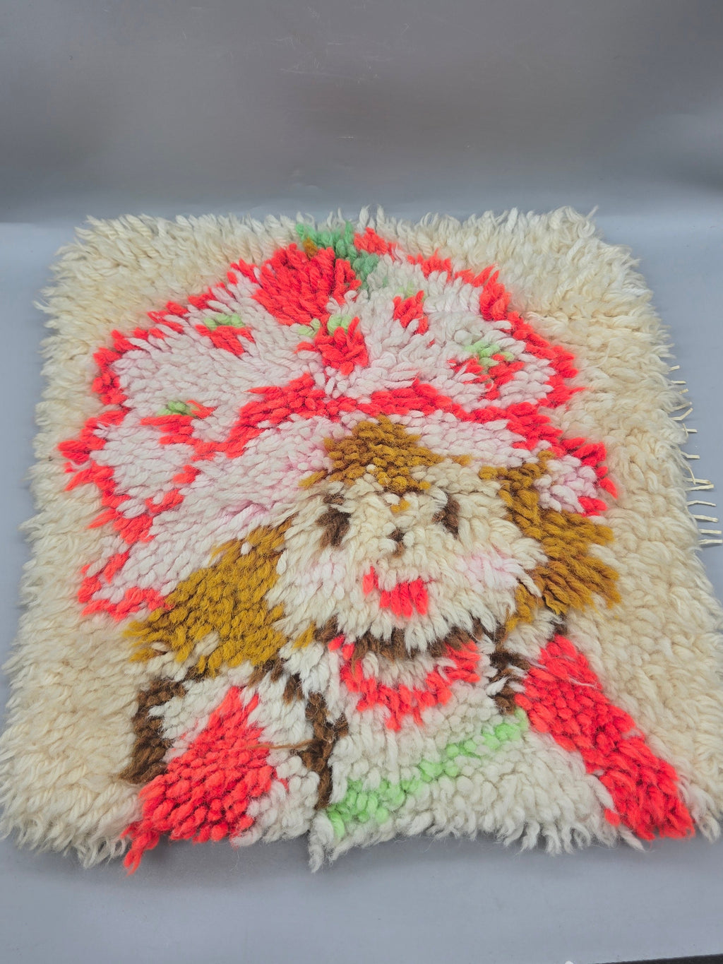 Vintage Handmade Strawberry Shortcake Latch Hook Wall Hanging Rug Canvas 12" x 12"