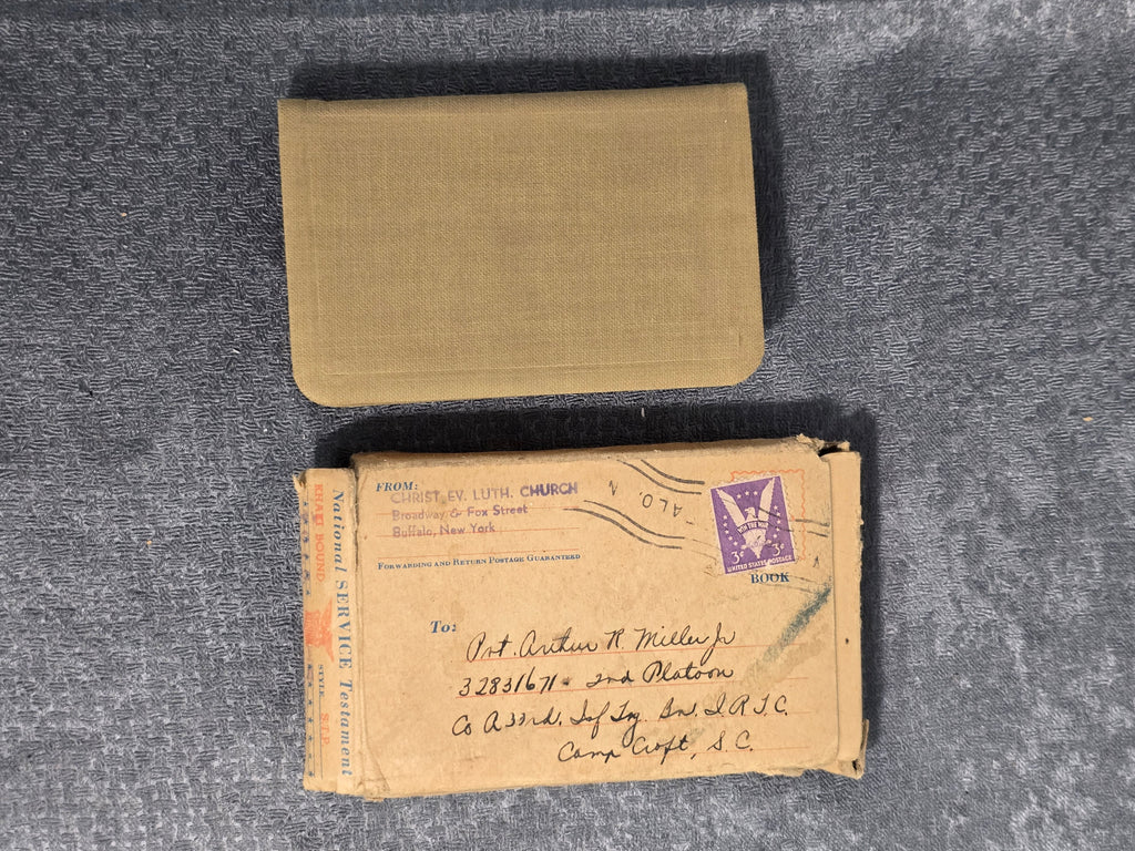 1941 WWII National Service Testament Pocket Bible w/ Original Mailing Box & Khaki Cover