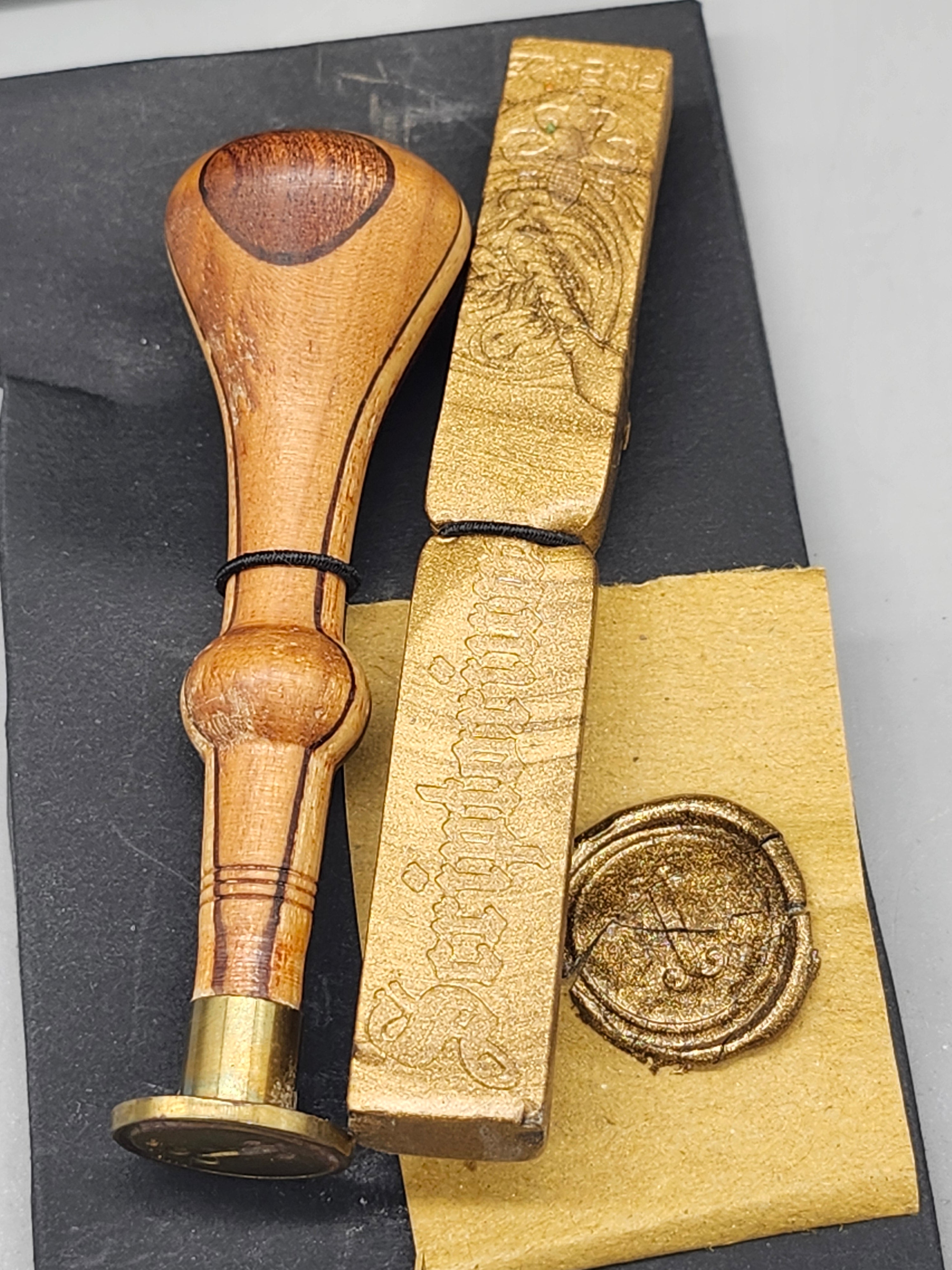 Scriptorium Firenze Italy Wax Seal Stamp Kit Brass Seal with Box & Wax Stick