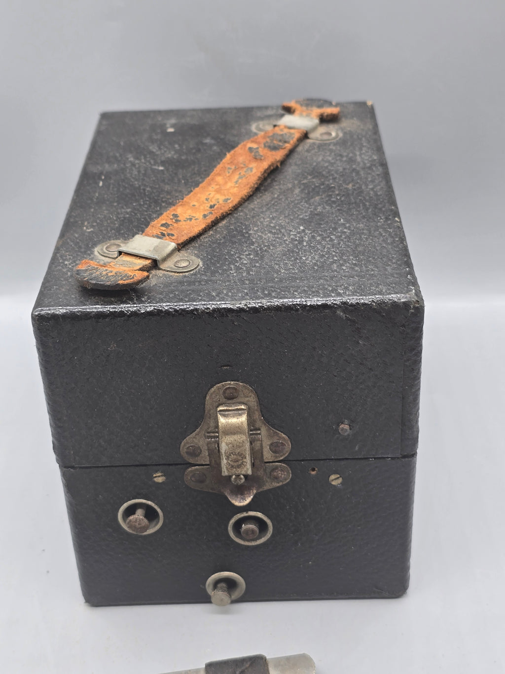 Antique Cased Mechanical Scientific Instrument w/ Accessories & Hand Crank – Early 1900s – Unidentified