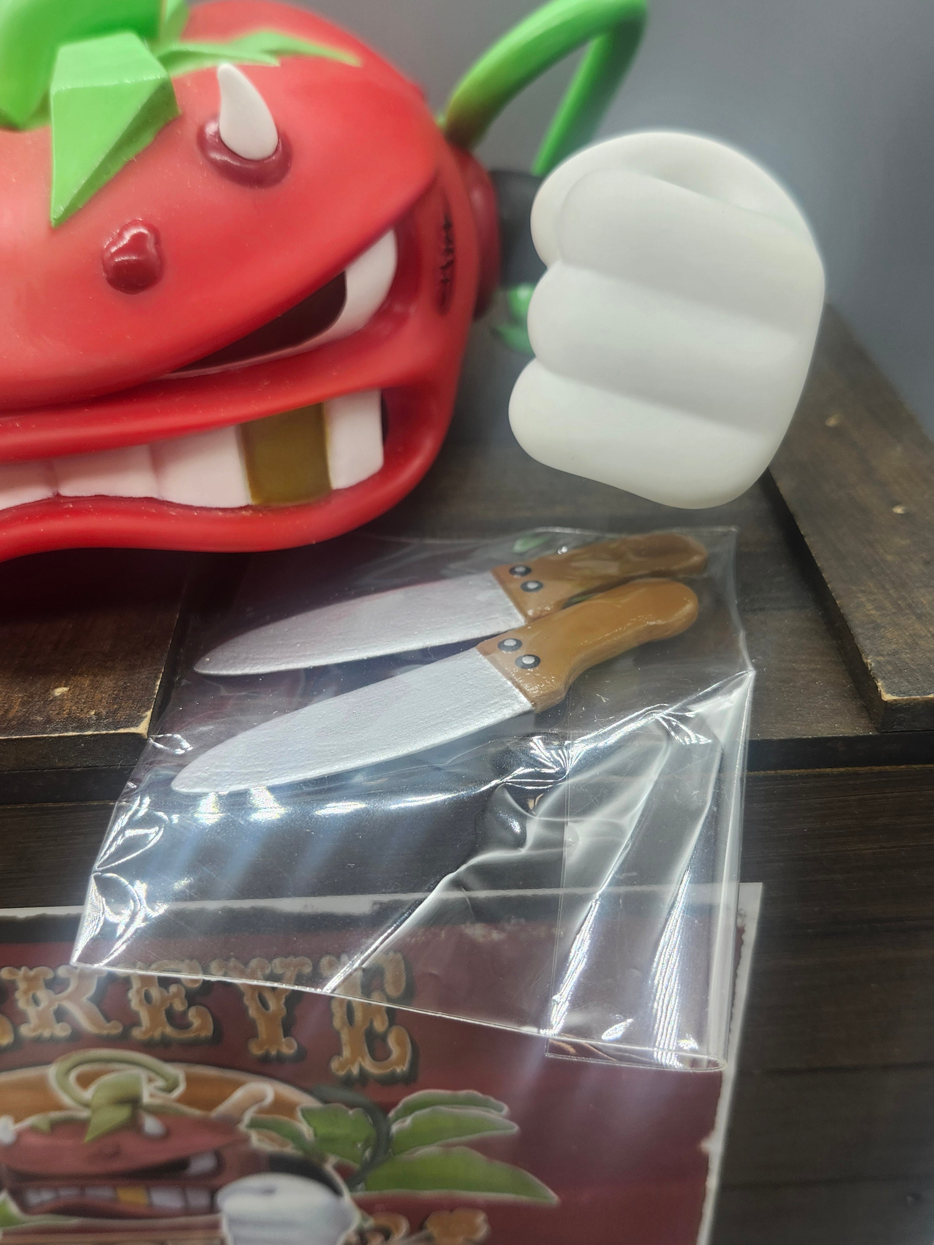 Buckeye Rot Killer Tomato Vinyl Art Toy Figure w/ Box & Accessories