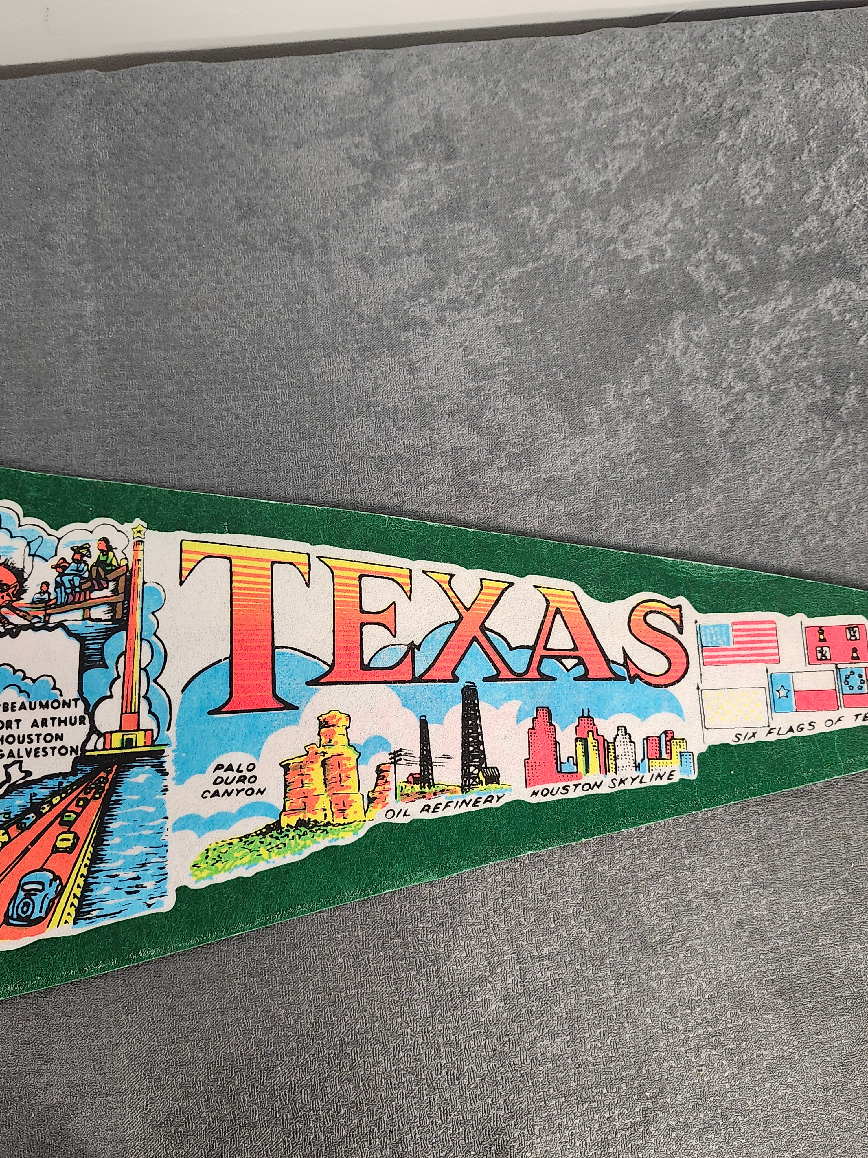 Vintage Texas Souvenir Felt Pennant 31" State Map Alamo Six Flags Cowboy