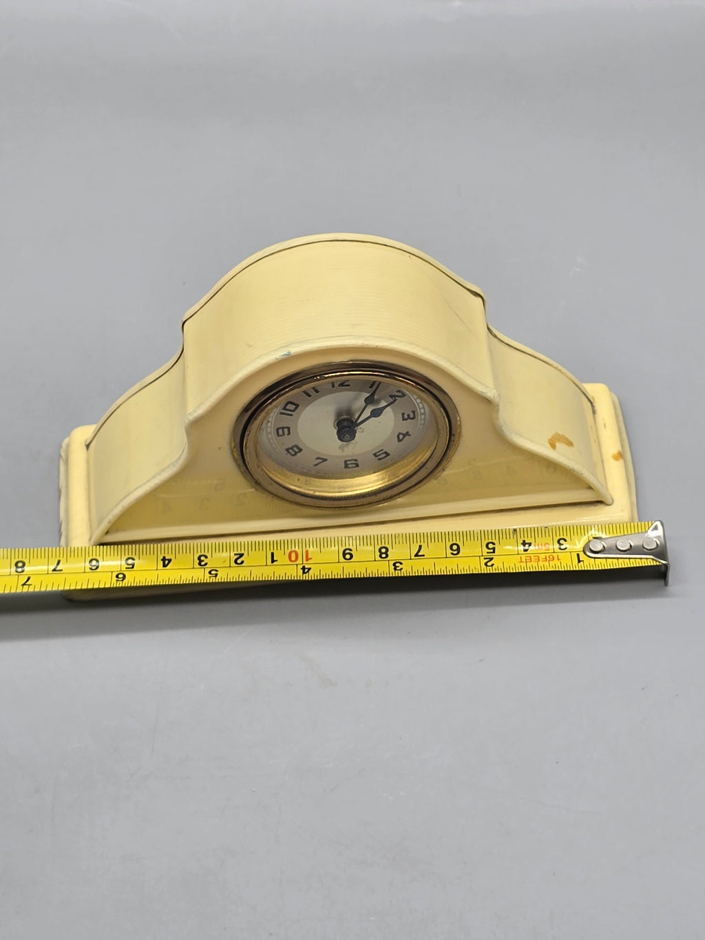 Vintage Art Deco Catalin Style Mantel Clock Cream Butterscotch Desk Shelf Clock Untested