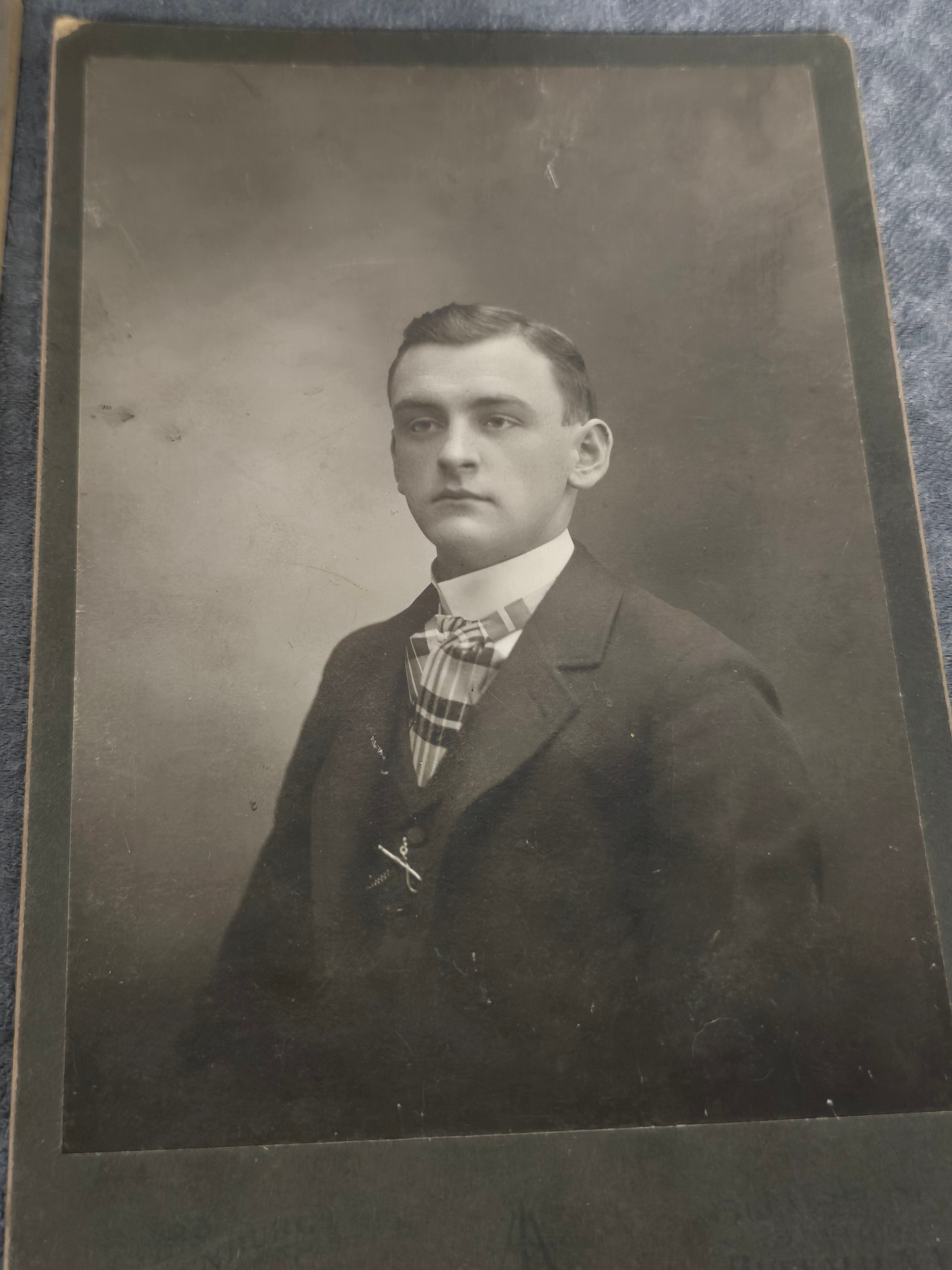 Lot of 7 Antique Cabinet Cards & Vintage Portrait Photographs Buffalo Foto Factory Buffalo NY Family Collection
