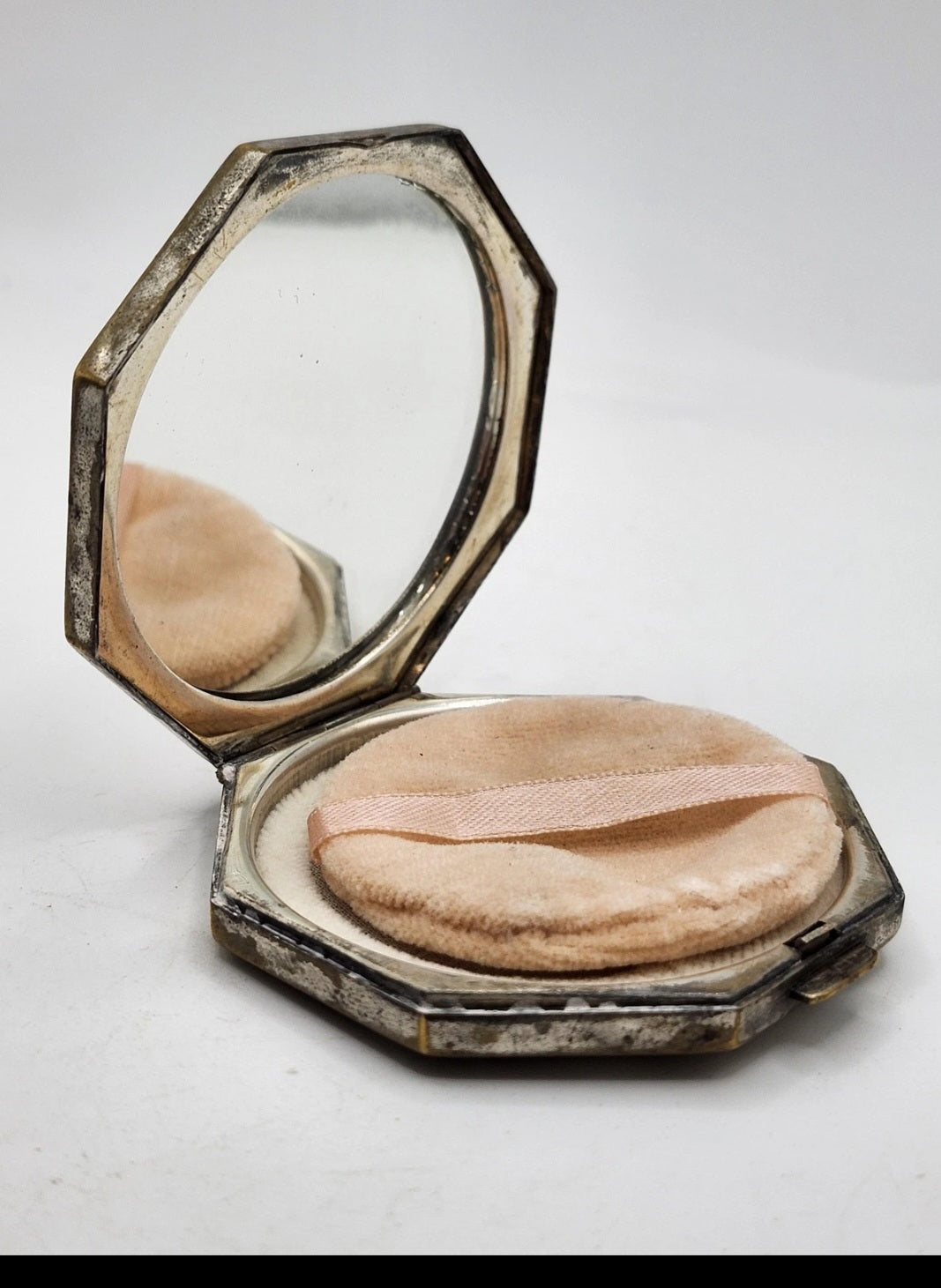 Vintage Art Deco Floral Powder Compact Mirror Octagon Gold Silver Tone Case